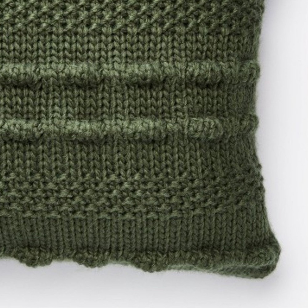 COPY - 2 Threshold Designed Factory Sealed Oversized lumbar pillows in Hunter G… - Picture 2 of 3